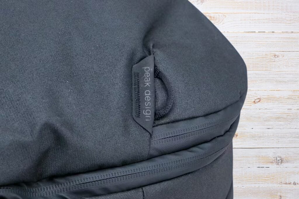 Peak Design Travel Backpack 30L features durable materials, modern aesthetics, and practical details for travelers.